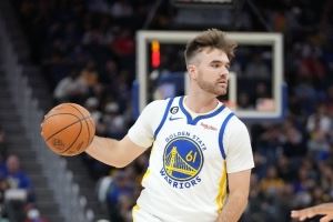  尽力局！斯潘塞替补13中5拿下11分8板13助2断